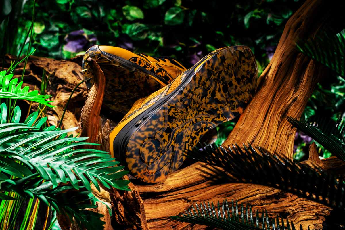 ルコックスポルティフの最新コラボスニーカーは”毒々しさ”がコンセプト