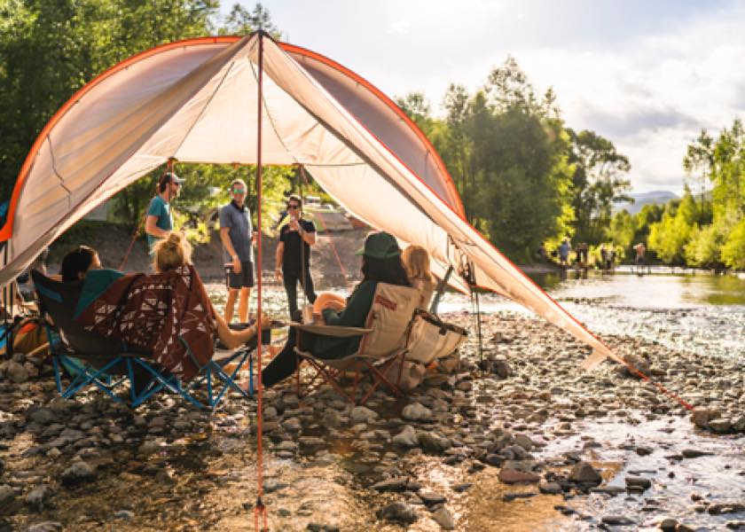 キャンパー必見！夏の日差しや雨から守るKELTY（ケルティ）の最新
