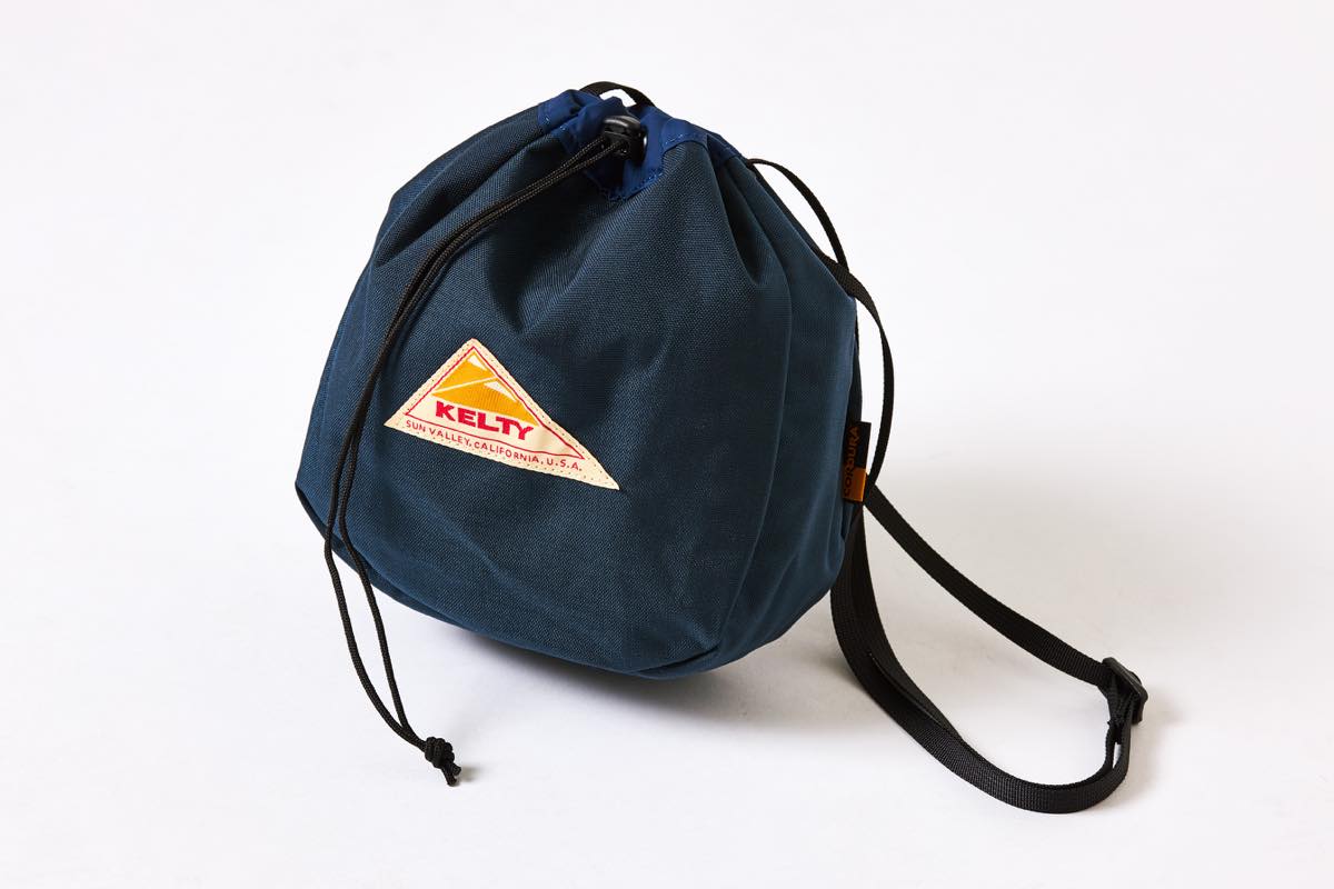 サコッシュの次のトレンドバッグは巾着バッグだ