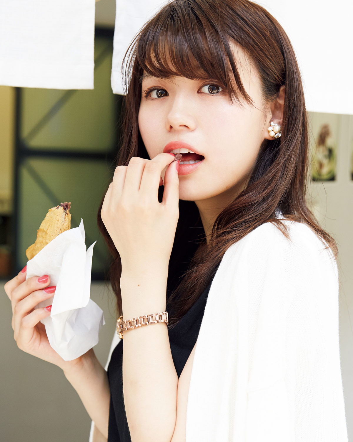 今日 あの子となにを食べにいこうか 激カワ女子図鑑 Vol 2青山学院大学4年井口綾子ちゃんとたい焼きを食べる インタビュー Fineboys Online 今日 あの子となにを食べにいこうか 激カワ女子図鑑 Vol 2青山学院大学4年井口綾子ちゃんとたい焼きを食べる インタビュー Fineboys Online