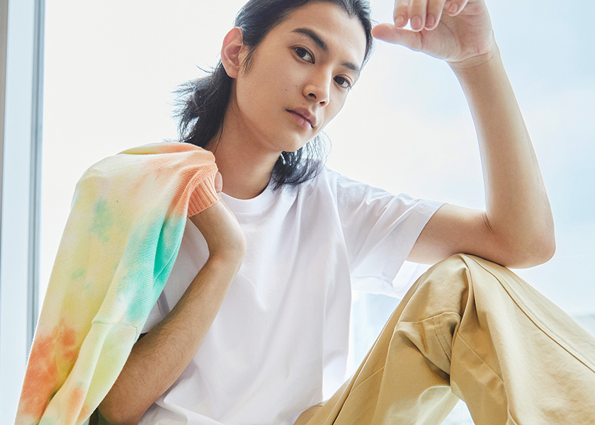 〇〇なTシャツに出会いたい！ 俳優・渡邊圭祐の夏のファッション