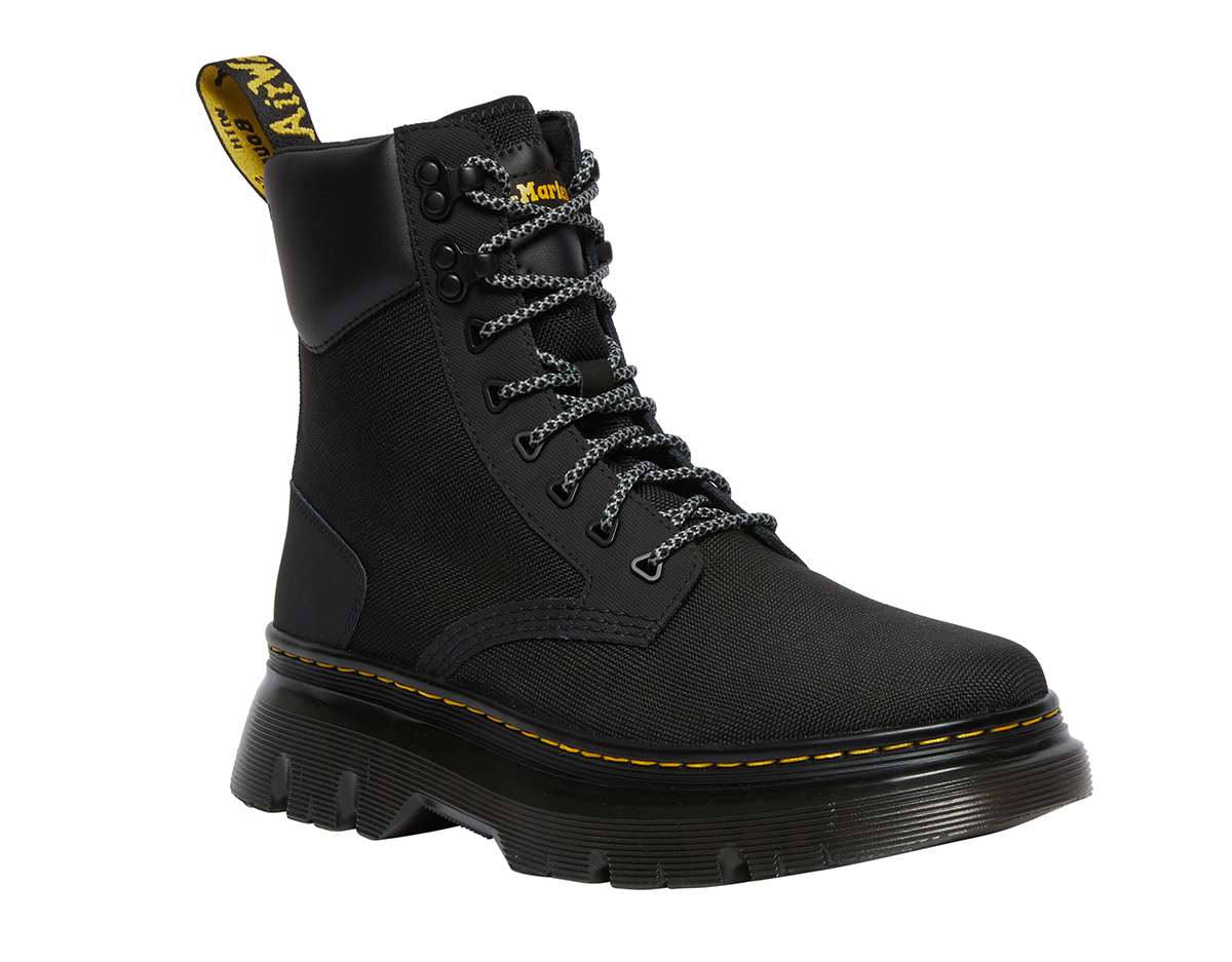 ドクターマーチン　ブーツ　新品 1万円代で買える！ドクターマーチンの新作ブーツが発売 | シューズ