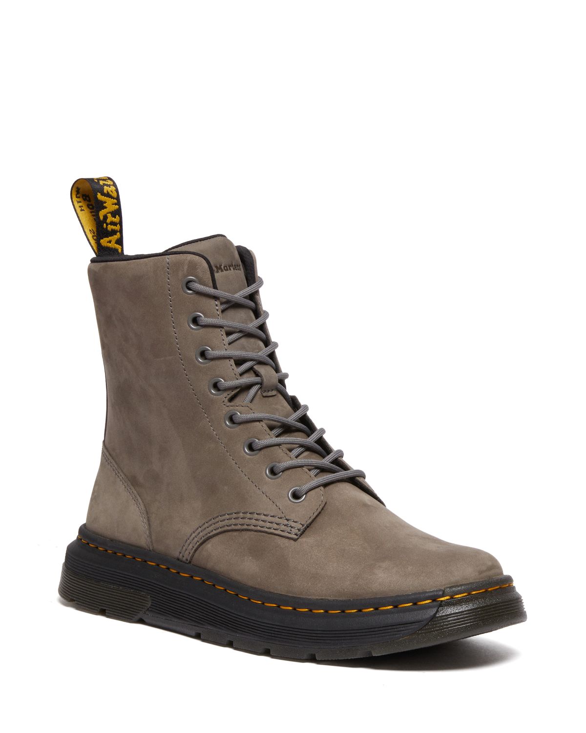 軽〜い履き心地！名品をベースにしたドクターマーチンの新作「CREWSON