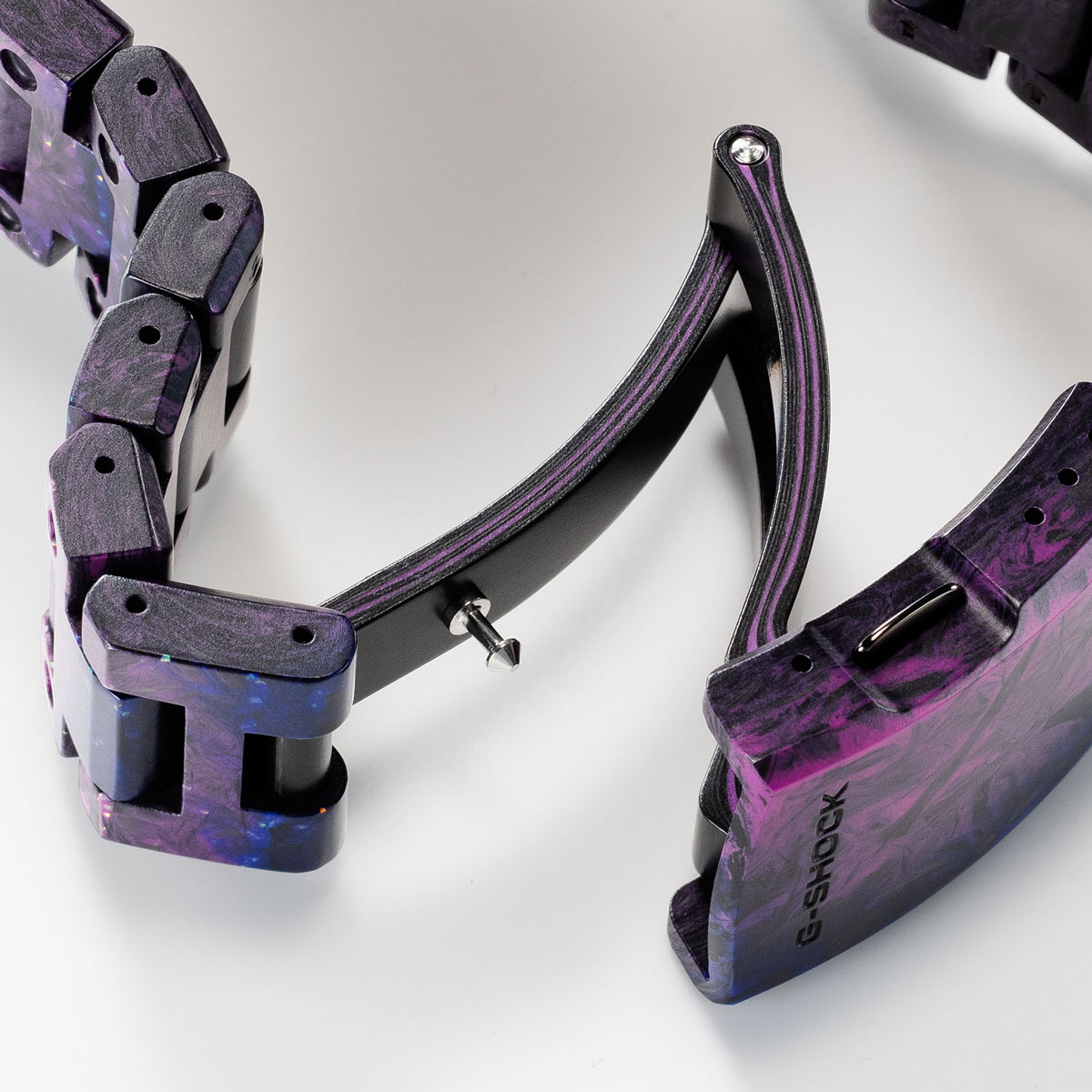 G-SHOCK、初号機を受け継ぐ「5000」シリーズが進化。 | 時計