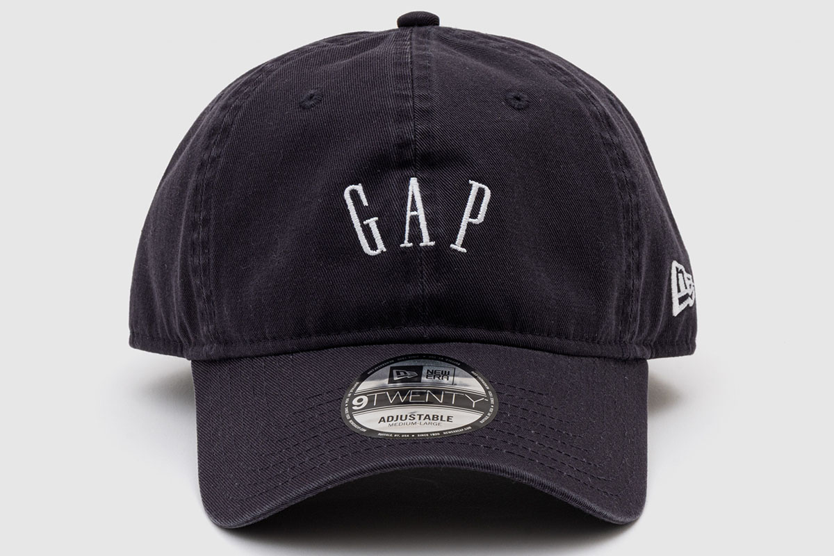 Gapとニューエラがコラボ！ 日本限定のクリスマスカラーキャップが超