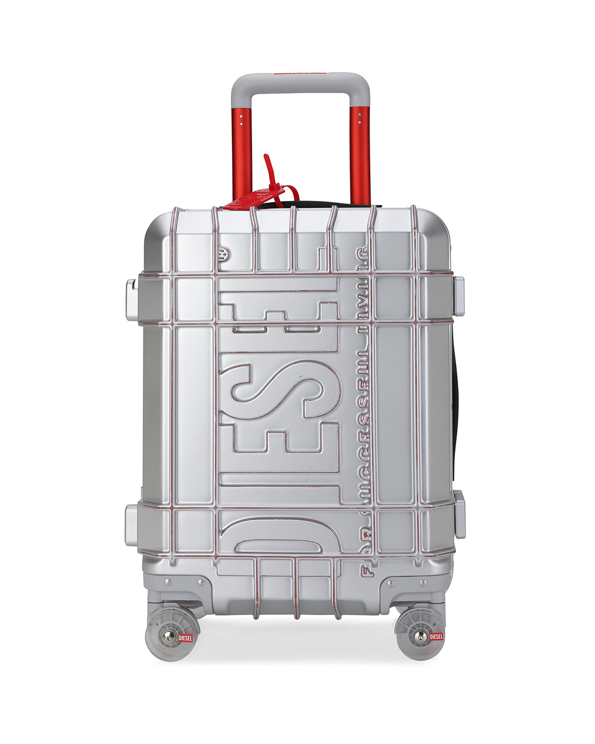 ディーゼル」から使いやすさにこだわったラゲージコレクションが初登場