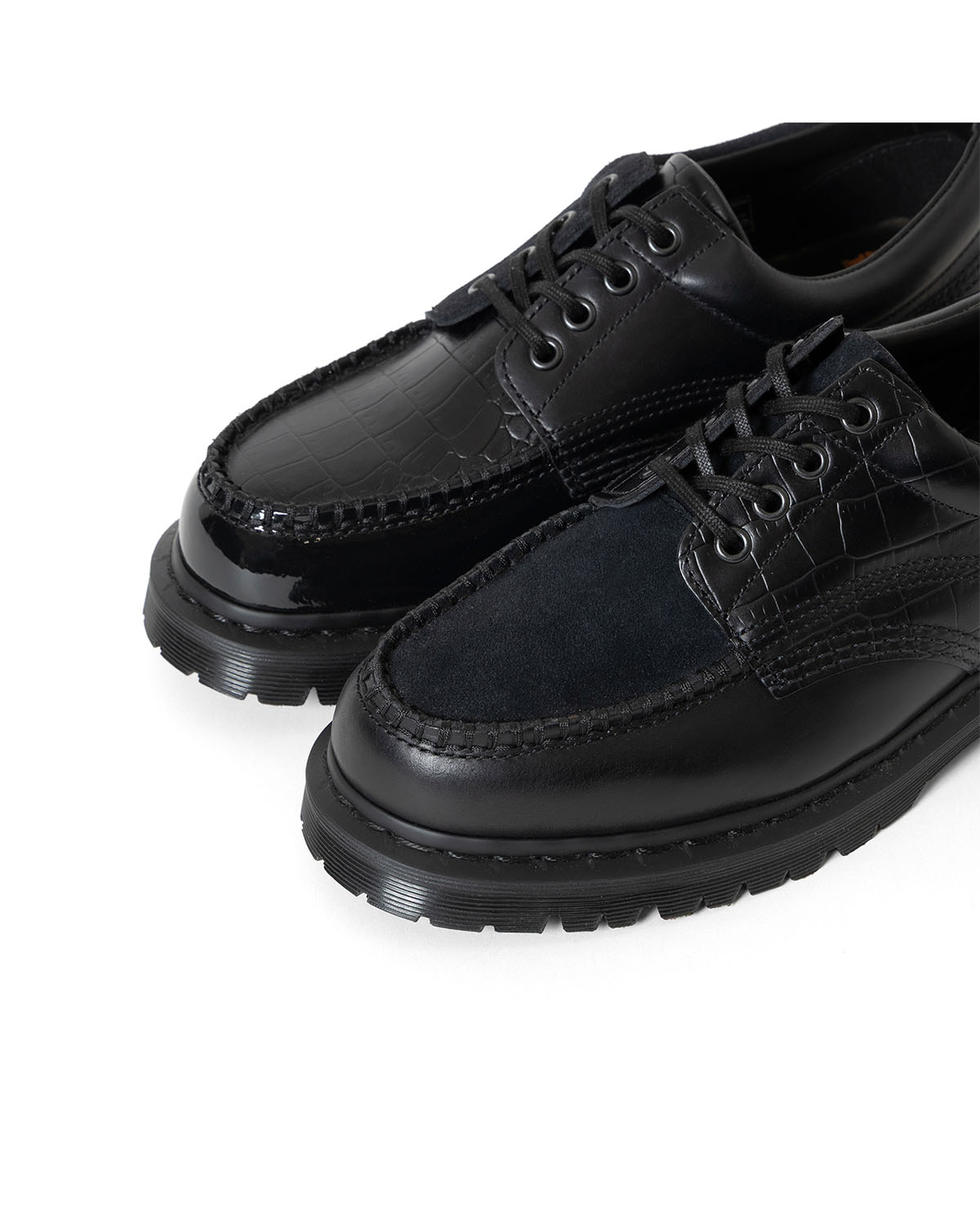 ビームス〉が6年ぶりに〈Dr. Martens〉との別注を発売