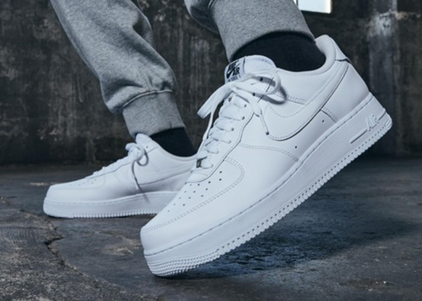 爆速で履ける！ハンズフリースニーカーがラクすぎる