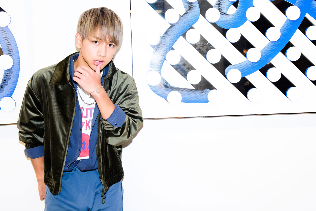 lol-エルオーエル-／佐藤友祐】「気がついたらスニーカーばかり