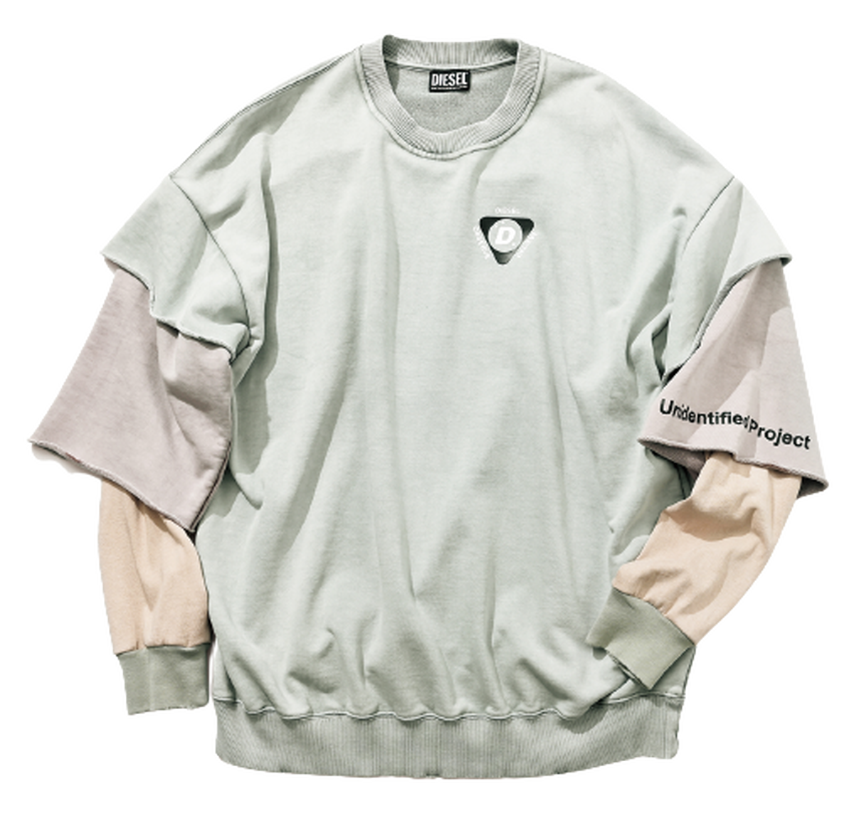 GUほか！1枚で即おしゃれなフェイクレイヤードアイテムを紹介