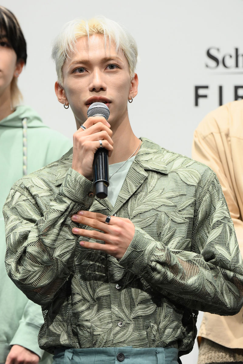 INIがシックの新ブランドビューティーアンバサダーに就任