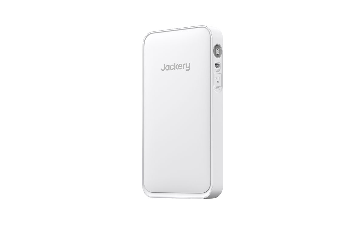 67mmの超薄型設計！【Jackery】新モデルが登場。 | ライフスタイル