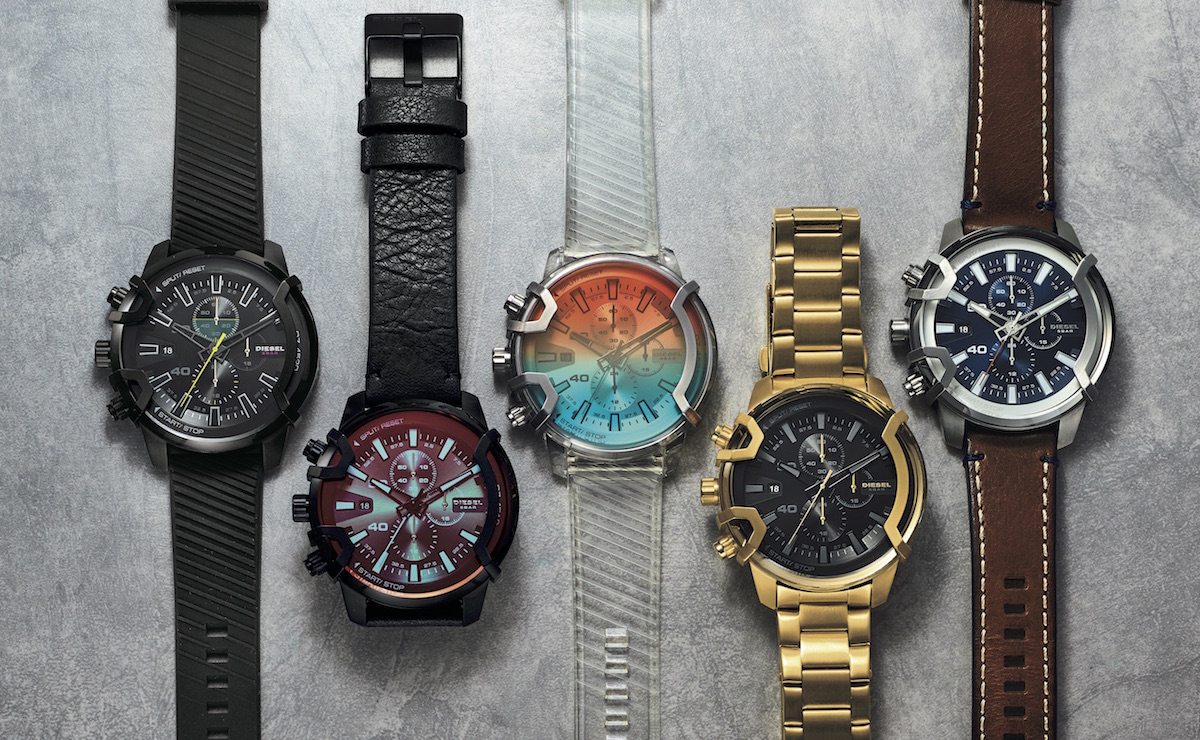 らしさ”満載〈ディーゼル ウォッチ〉の新作男らしい手元にはこんなギミックの効いた時計で。 | 時計 | FINEBOYS Online